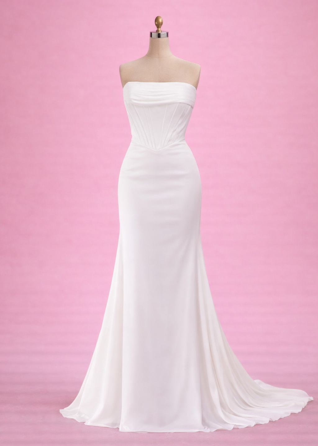 Fitted wedding dress strapless