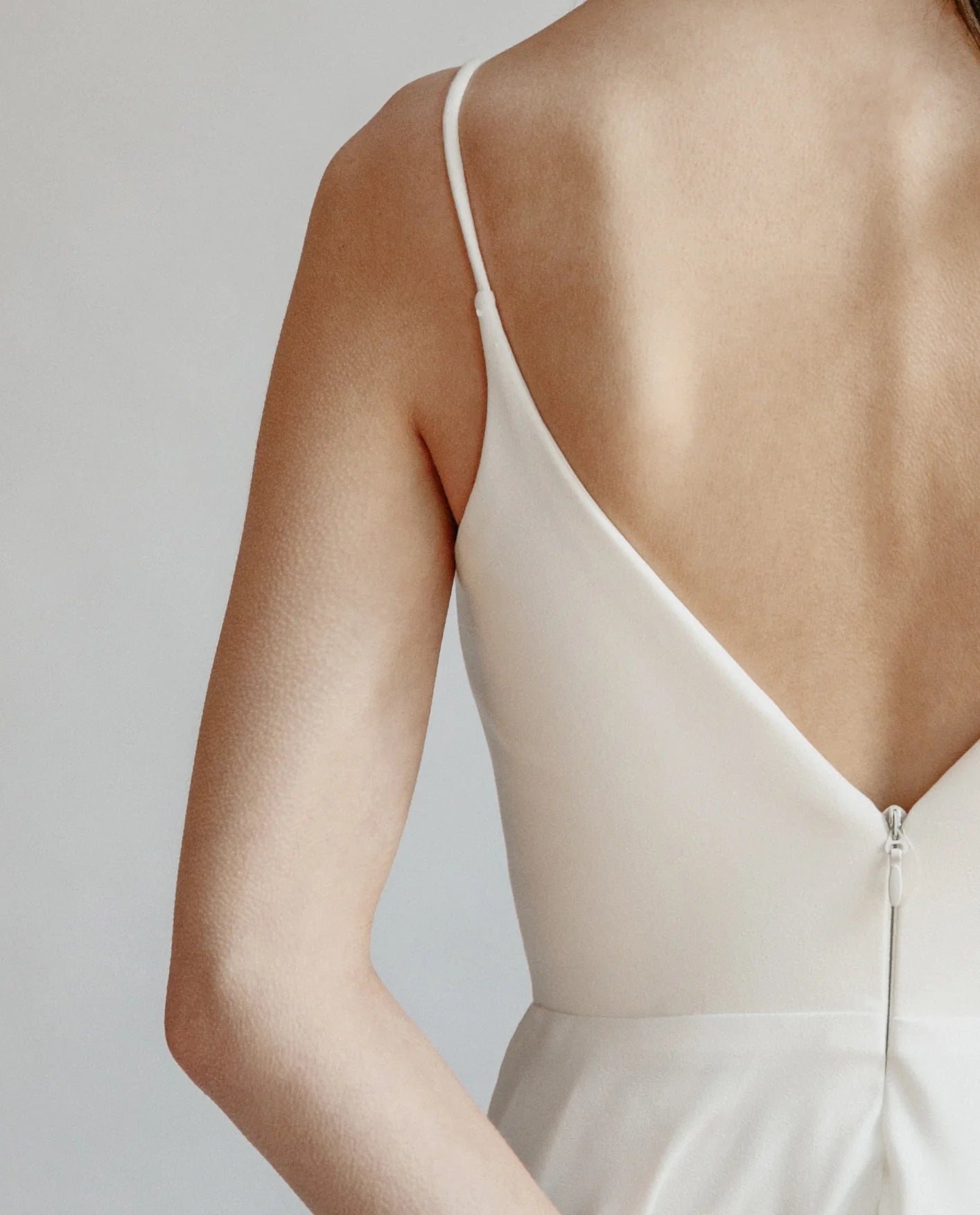 Cl;ose up back view of orenda by aesling