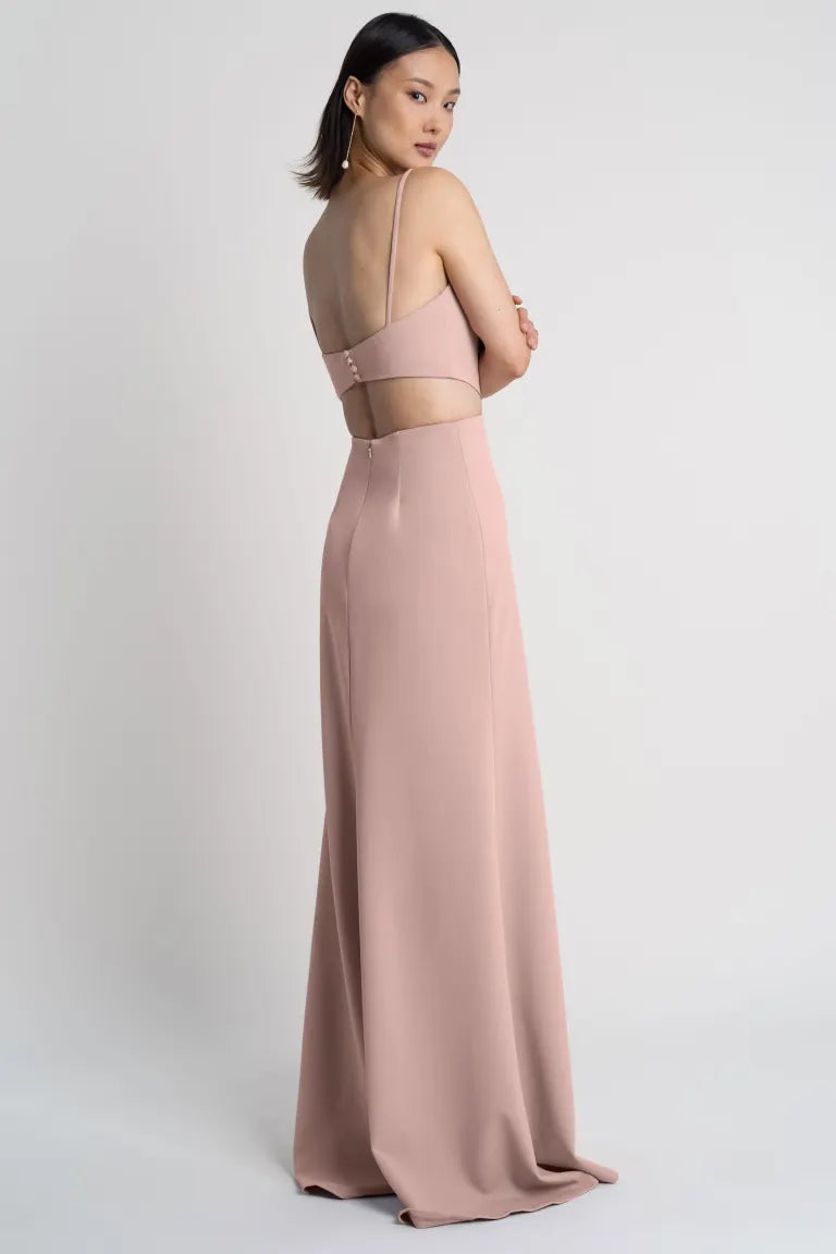 Full body back view of Jenny Yoo - Palmer