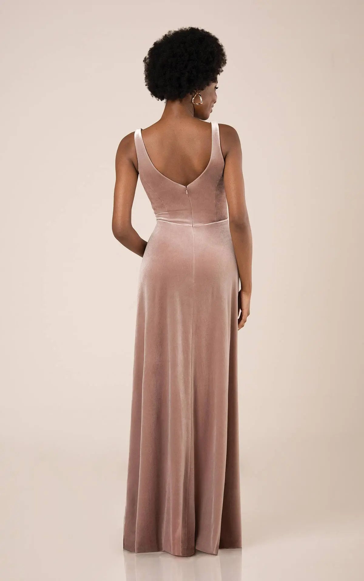Full body back view of Sorella Vita - 9654