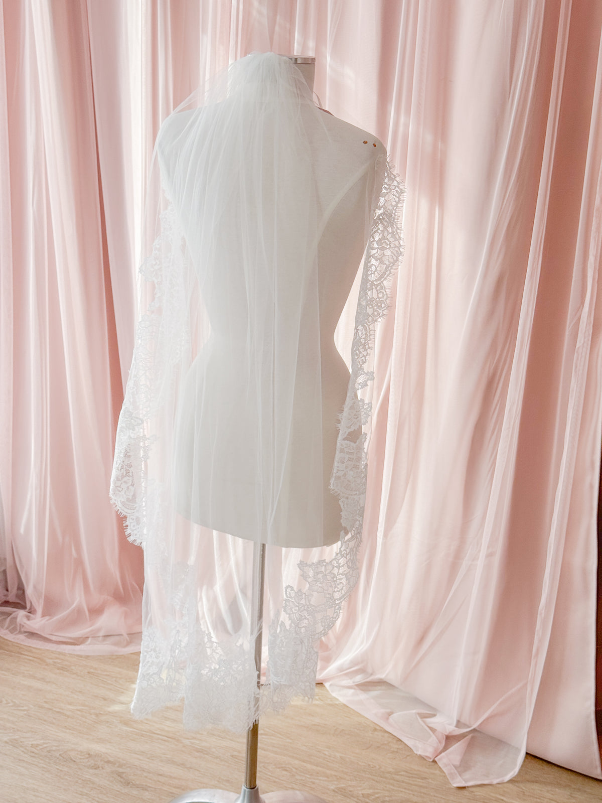 The "Tyler" Gathered Lace Veil