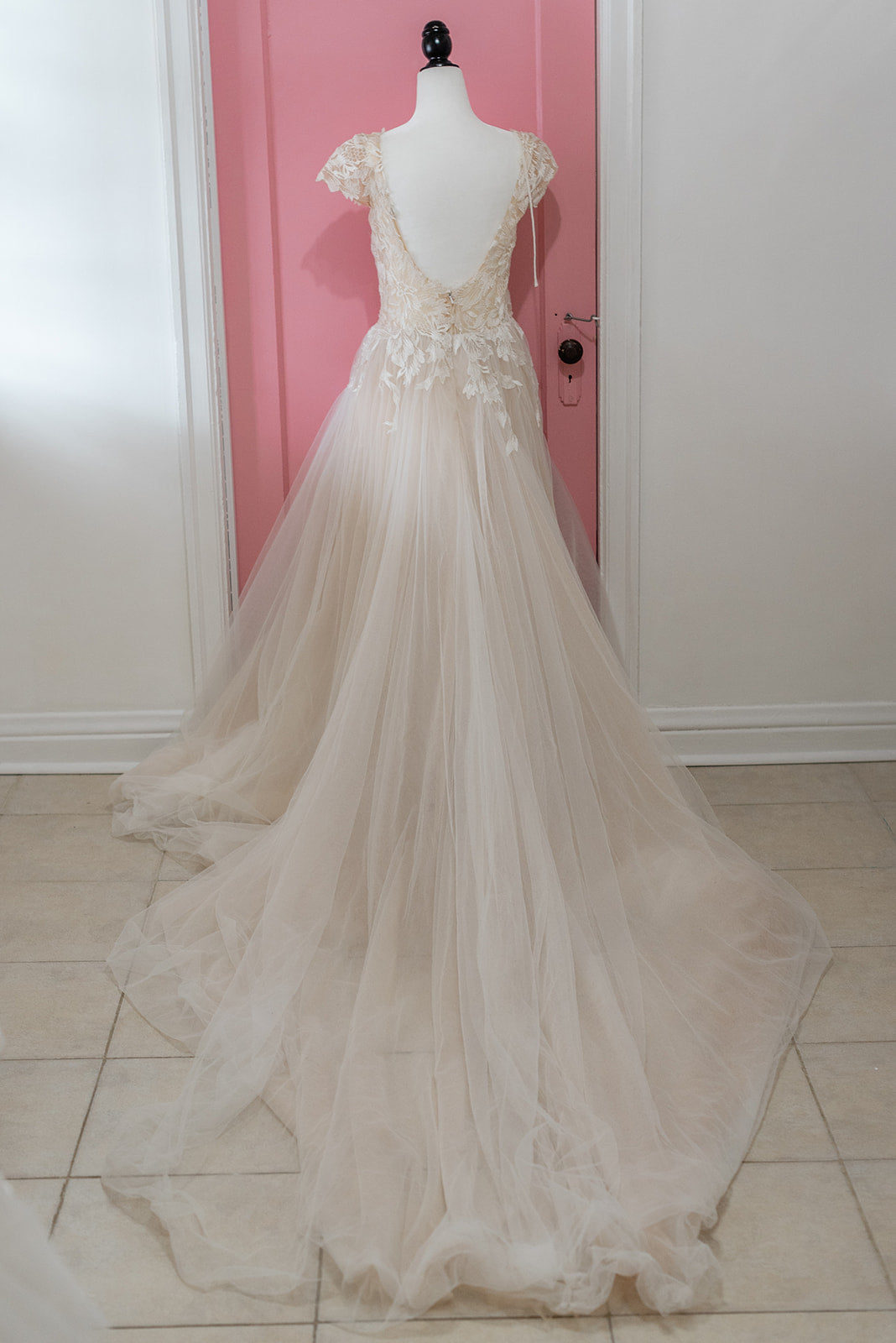 Calla Blanche Cap Sleeve A Line (Size 10) - NKIN