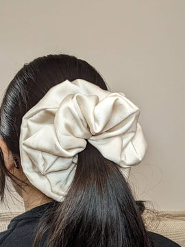 Pearly White Oversized Scrunchie