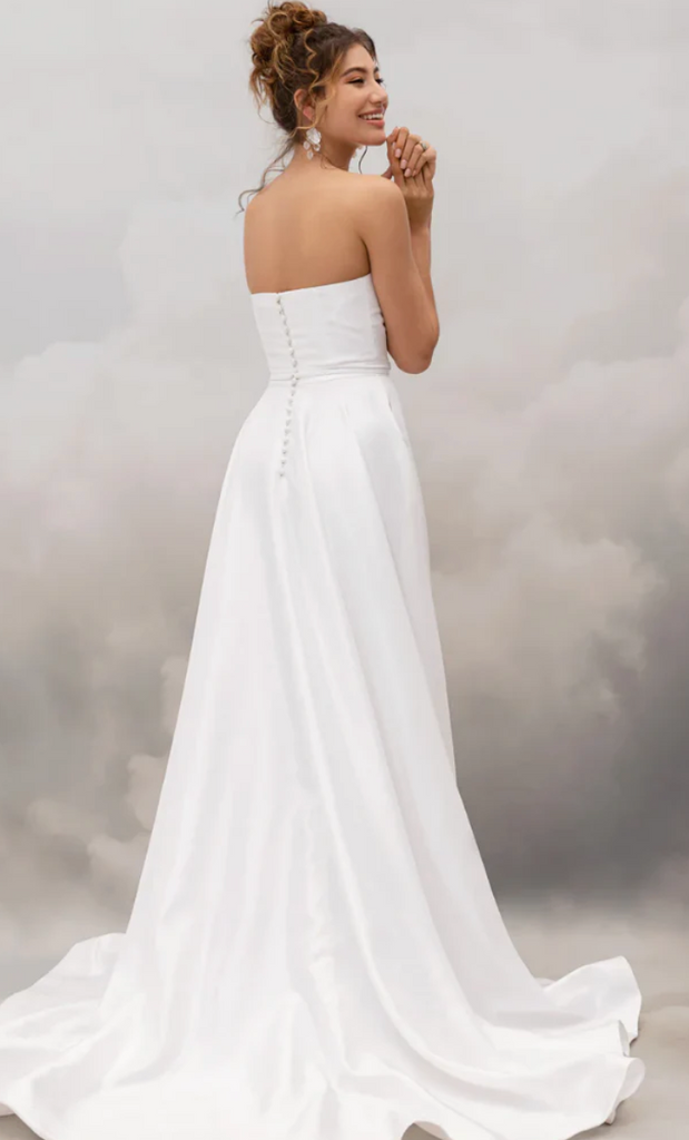 How to Find “The One” in an Off-the-Rack Wedding Dress Shop