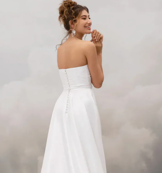 How to Find “The One” in an Off-the-Rack Wedding Dress Shop