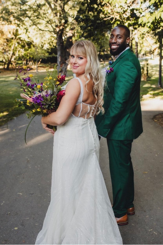 Real Bride, Veronique