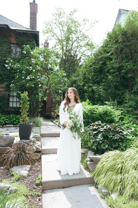 Real Bride, Helene