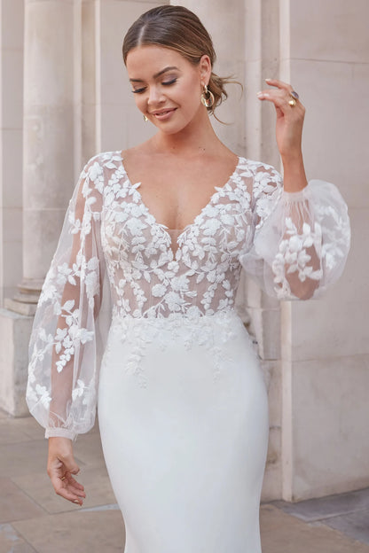 Riley by Justin Alexander (Size 16)