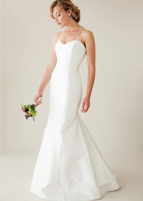 A simple mermaid gown, strapless - full body frnot view