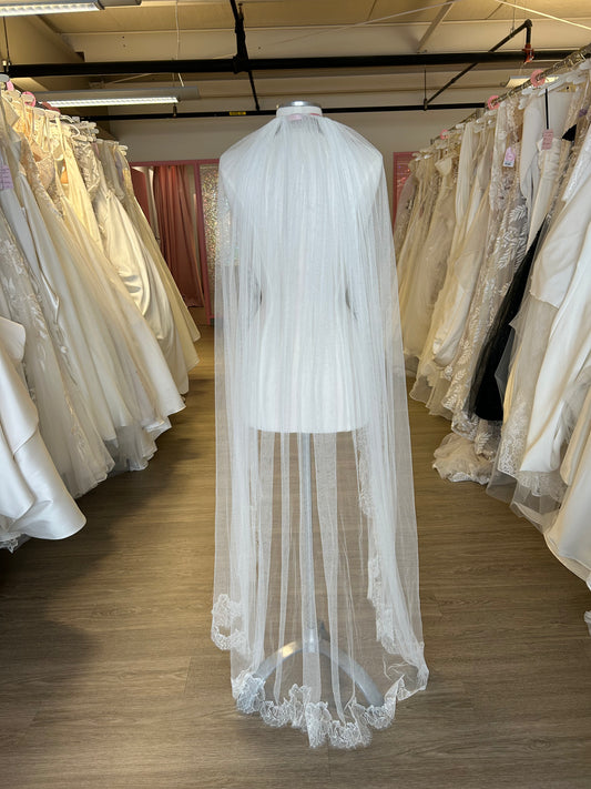 Floor length chantilly lace light ivory veil in Ottawa Ontario
