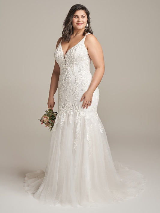 Full body front view of Wendi by Rebecca Ingram