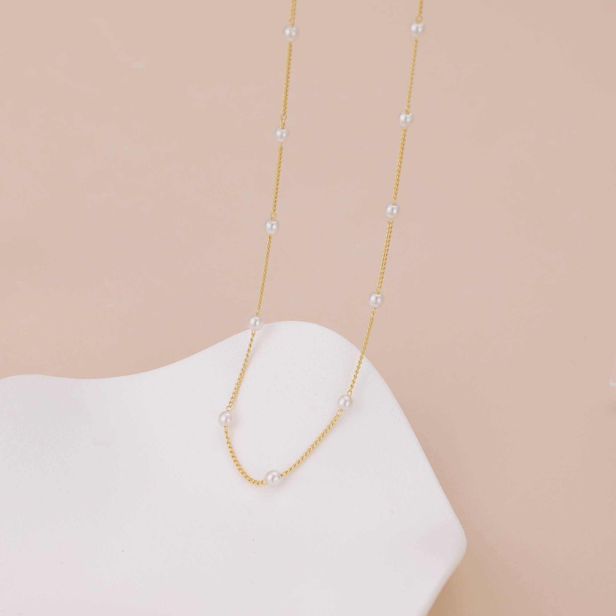 Pearl Minimalist Choker Necklace