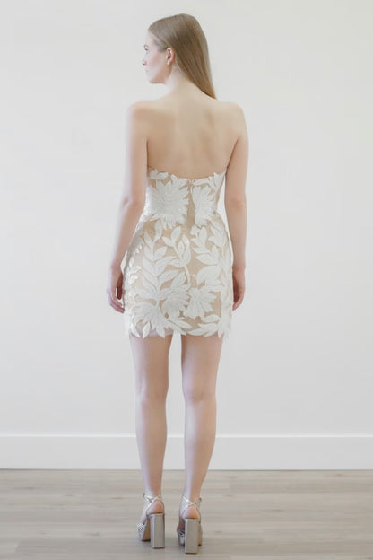 June by Wtoo (Size 10)