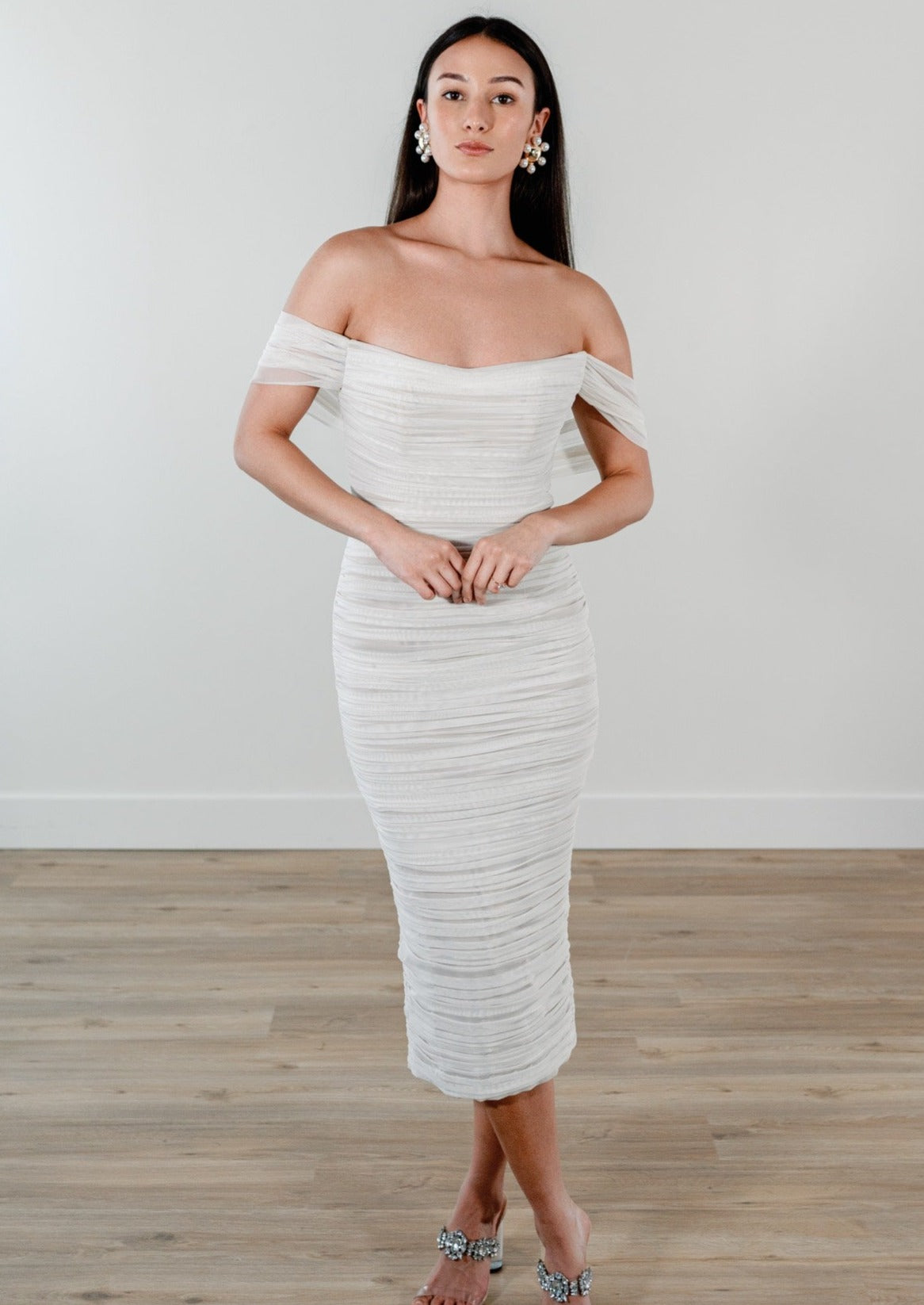 Full body front view of Joanne by By Watters