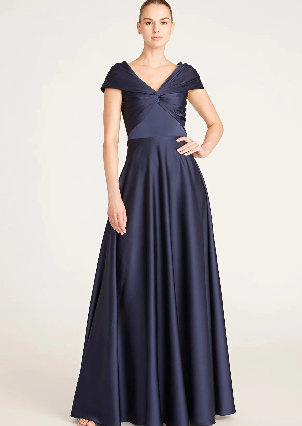 Full body front view of Theia - Francesca (Navy