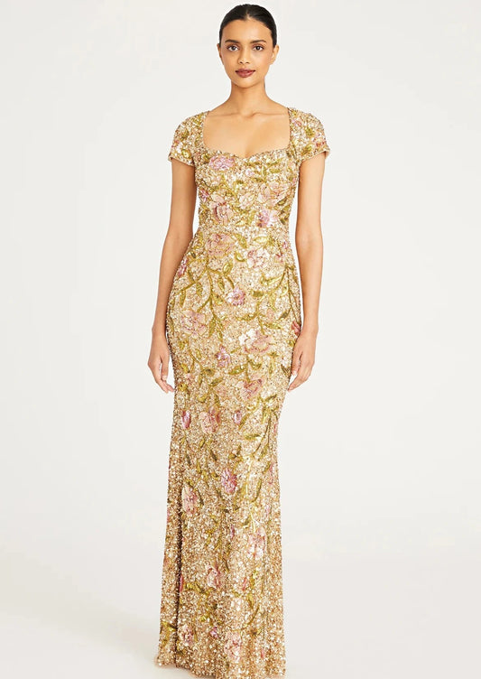 Full body front view of Theia - Katarina