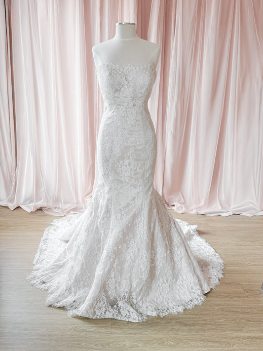 9117 by Allure (Size 14)