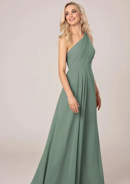 Full body front view of Sorella Vita - 9296