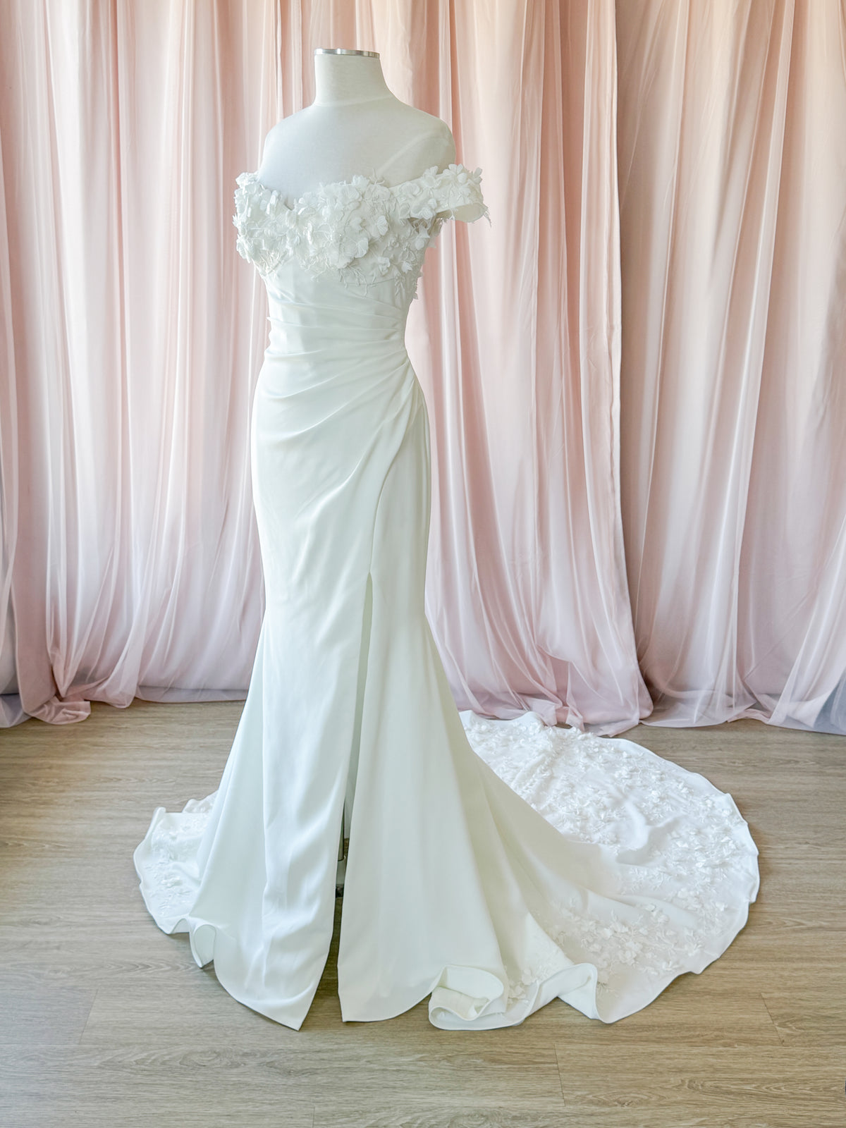 Alessia by Jimme Huang (Size 12 & 20)