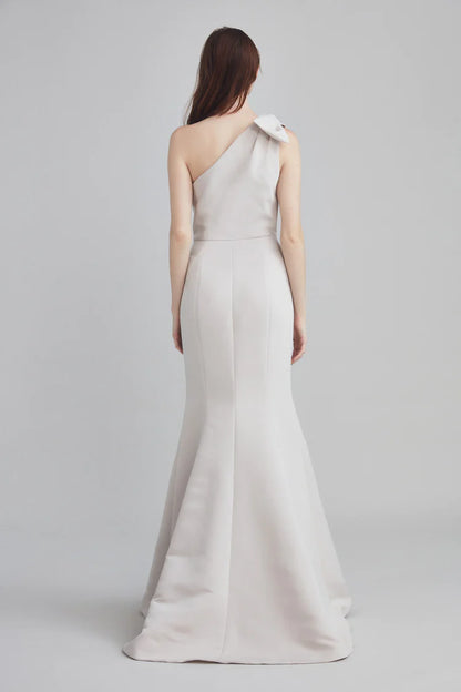 Full body back view of Amsale Sierra