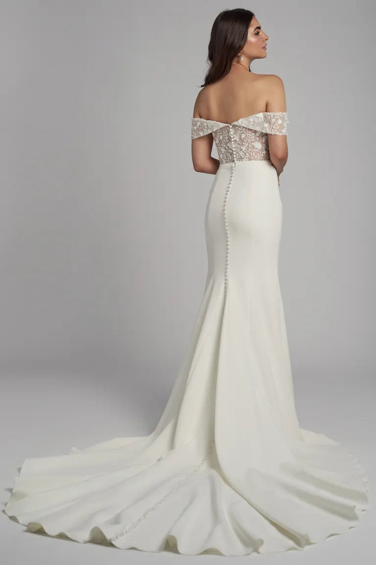 Full body back view of angelica by jenny yoo