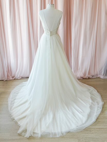 BE400 by Ella Rosa (Size 8)