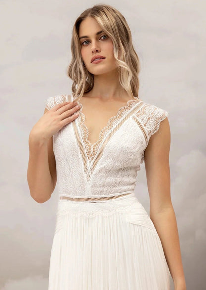 Close up front view of Bebe Topper by Catherine Deane