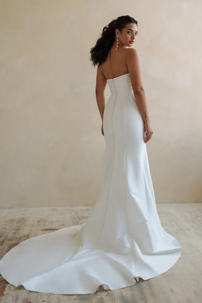 Bellamy by Jenny Yoo (Size 10 & 20)