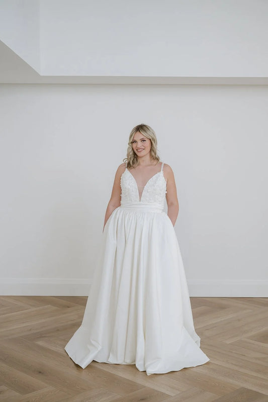 Renee by Lis Simon (Size 12 & 20)