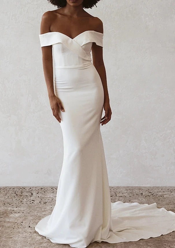 Full body front view of Lottie by Made with Love