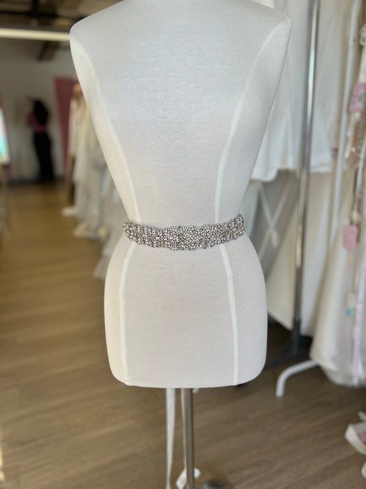 110 Ivory by Lis Simon (OS)