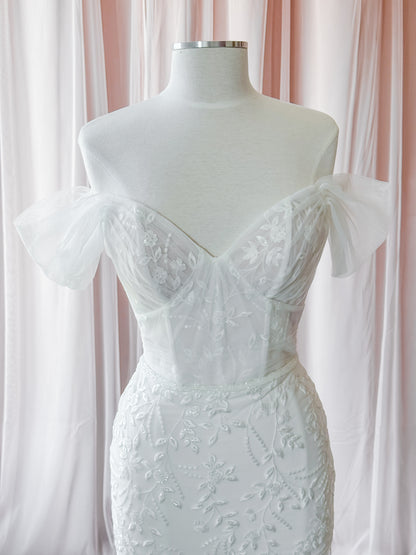 LA22102 by Calla Blanche (Size 6)