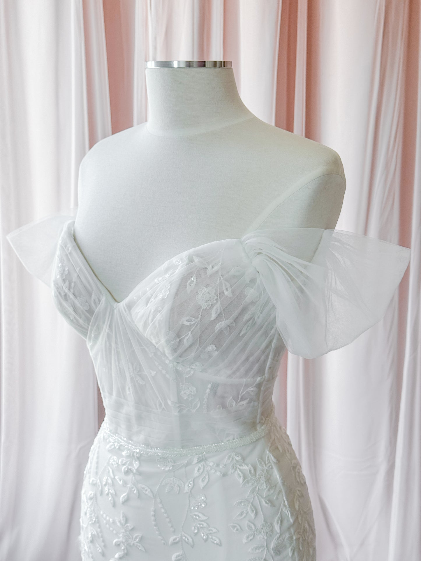 LA22102 by Calla Blanche (Size 6)