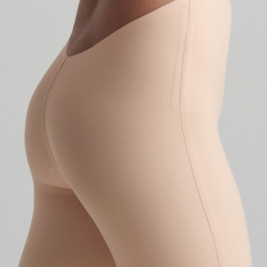 Low Back Mid Waist Short