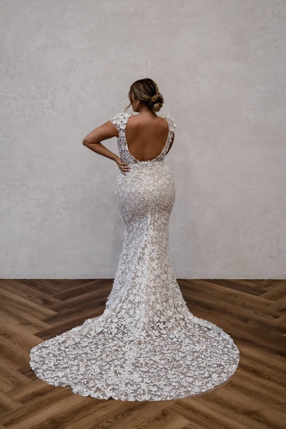 Full body back view of Darcy by Made with Love 