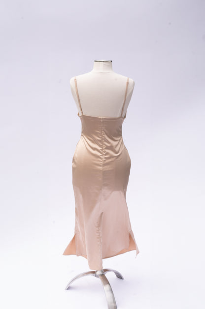 Full body back view of Rachel Joy Ada