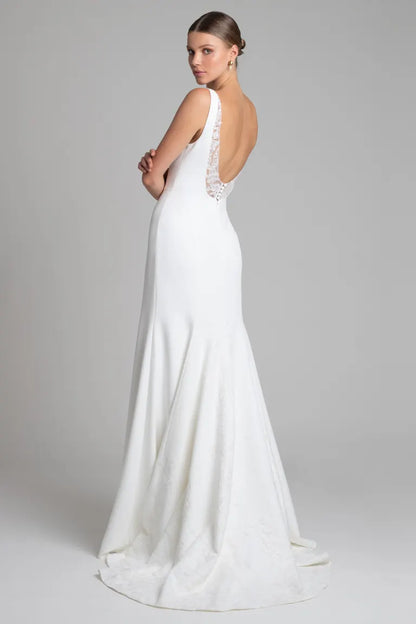 Full body back view of Portia