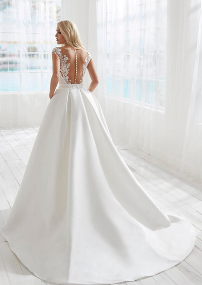 Full body back view of Barbara by Randy Fenoli