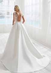 Full body back view of Barbara by Randy Fenoli