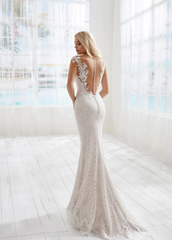 Full body back view of Barbara by Randy Fenoli