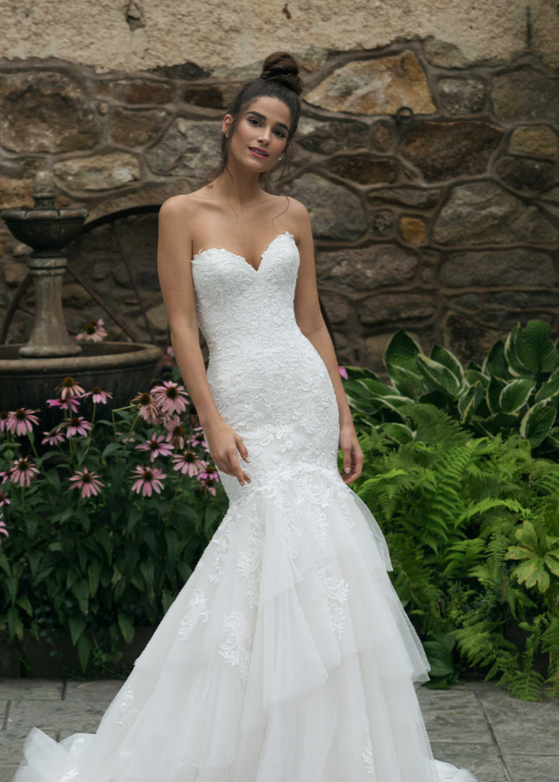 Full body front view of 44060 by Justin Alexander