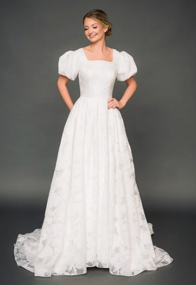 Ivy by Aleena Lena (Size 10)