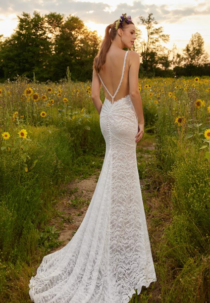 Juno by Calla Blanche (Size 14)