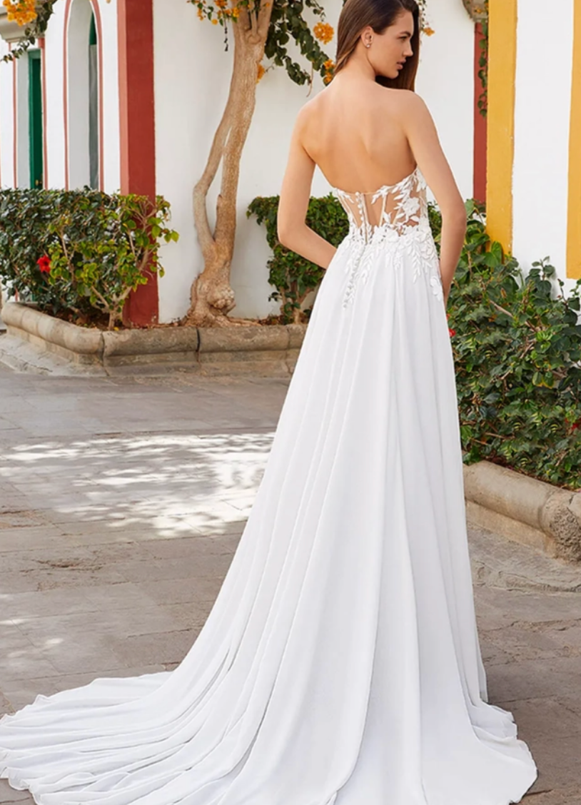 Bethenny by Love by Enzoani (Size 10)