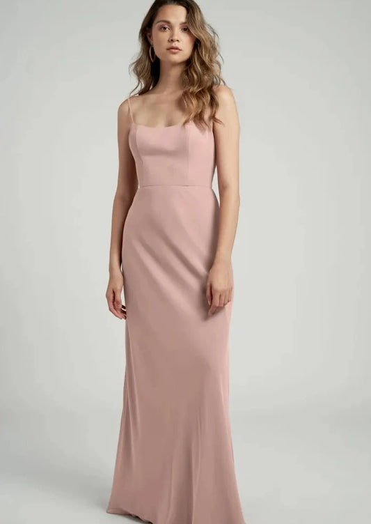 Full body front view of Shoshana