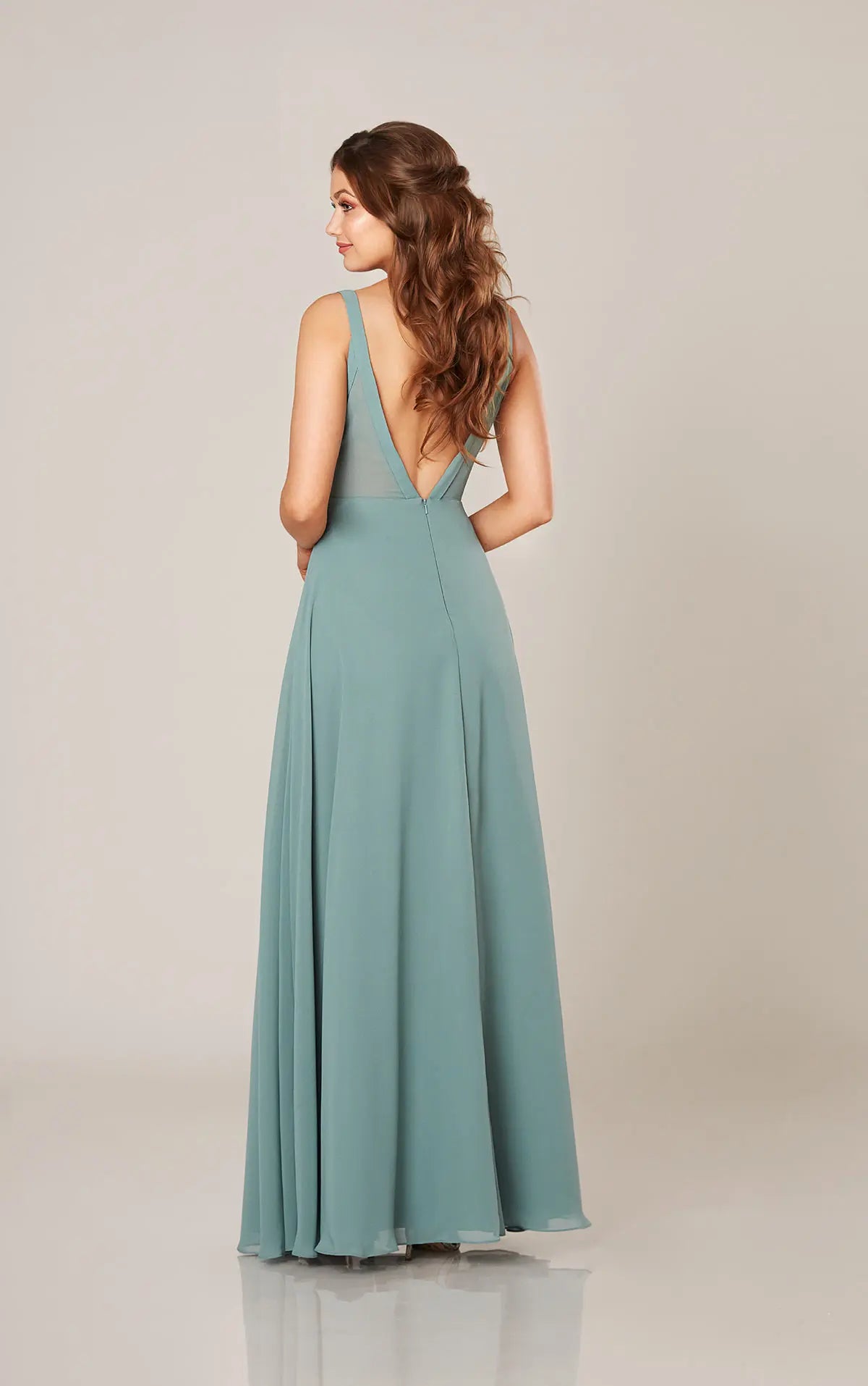 Full body back view of Sorella Vita - 9320