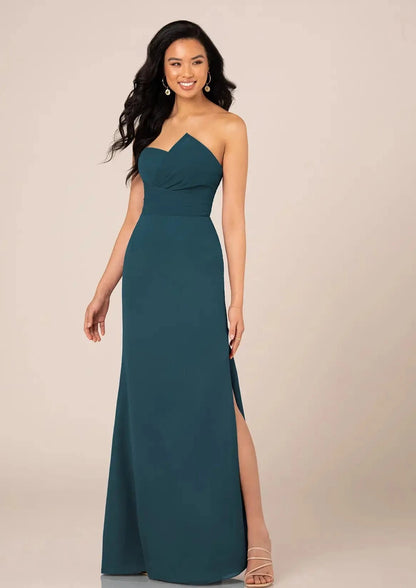 Full body front view of Sorella Vita 9606