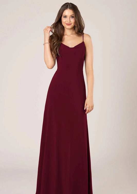 Full body front view of Sorella Vita 9362