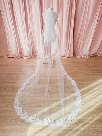 The "Tyler" Gathered Lace Veil