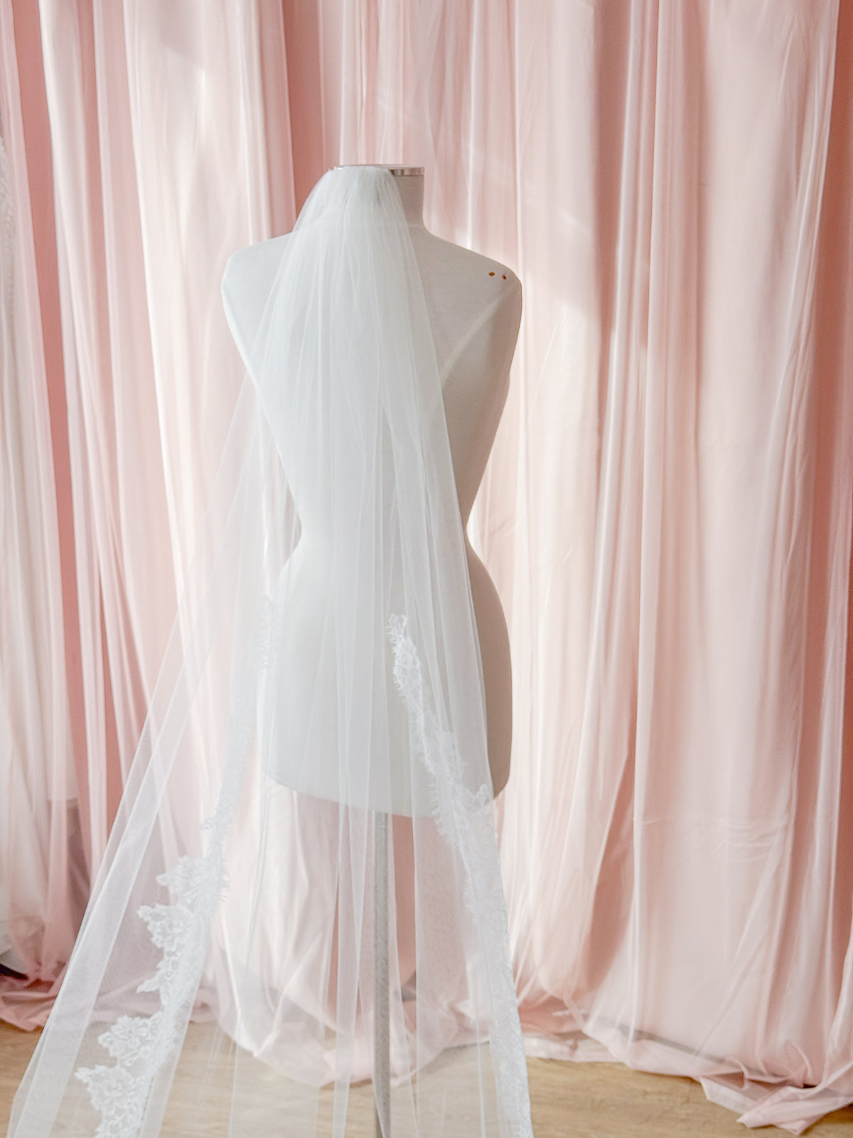 The "Tyler" Gathered Lace Veil